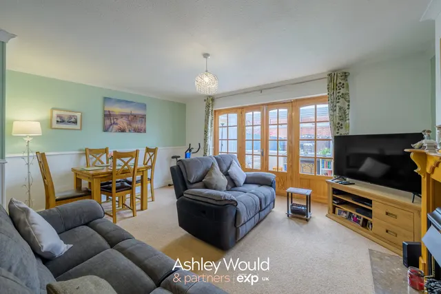 Pinewood Drive, Birmingham, B32, photo 3
