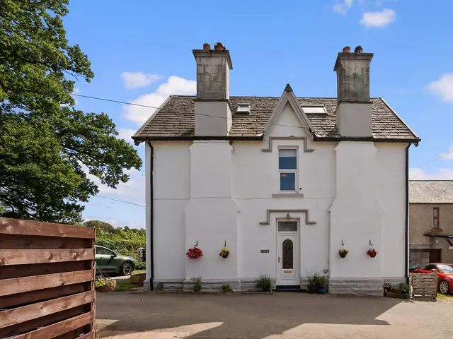 Malin, Glencaple Road, Dumfries, photo 1