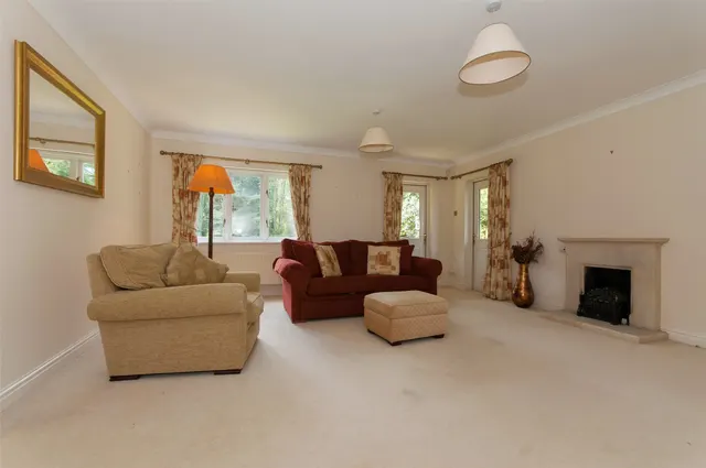 Highacre, RH4, photo 2