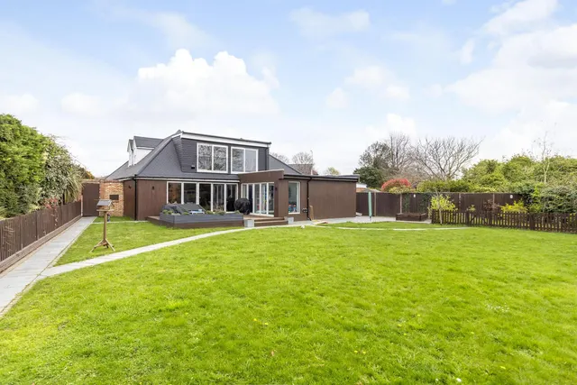 Tadmor Close, Sunbury-on-thames, TW16, photo 1