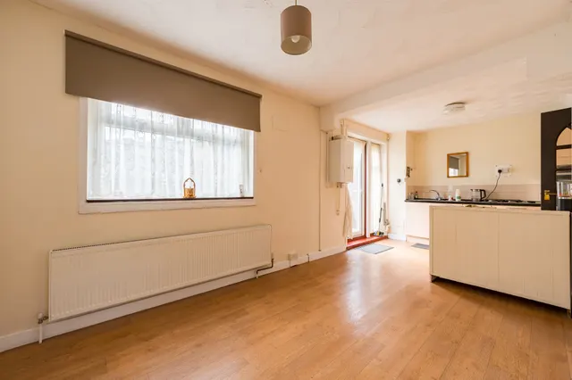 London, E14, photo 1