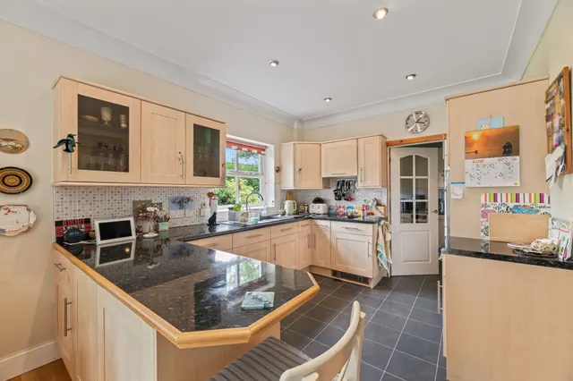 Frodsham, photo 3