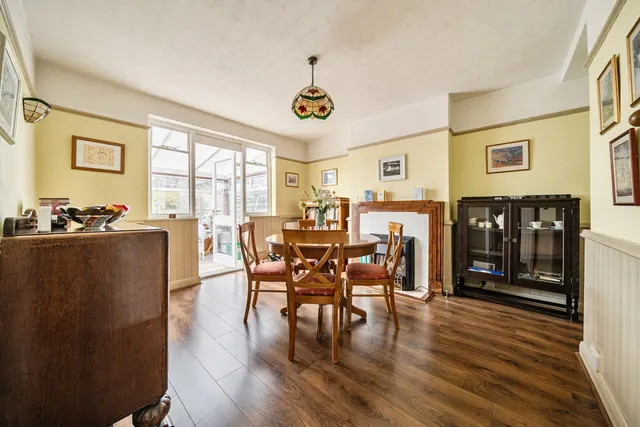 Photo 3 — Winlaton Road, BR1