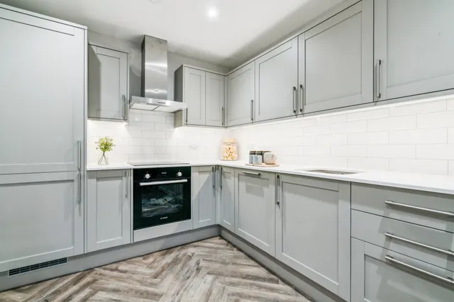 Fallsbrook Road, London, SW16, photo 3