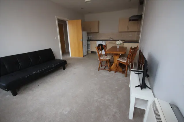 Dychurch Lane, Northampton, NN1, photo 2