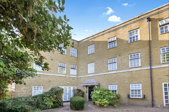 Pickering Close, London, E9, photo 2