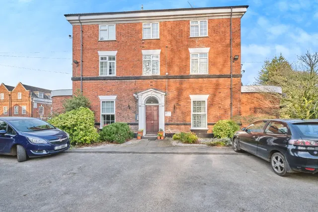 Amington Road, Tamworth, Staffordshire, B77, photo 1