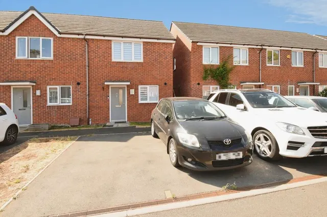 2 bedroom house — Braunton Avenue, Henley Green, Coventry, CV2