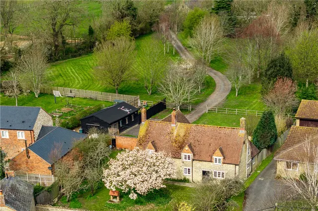 Careys Road, Pury End, Towcester, Northamptonshire, NN12 7NX, photo 1