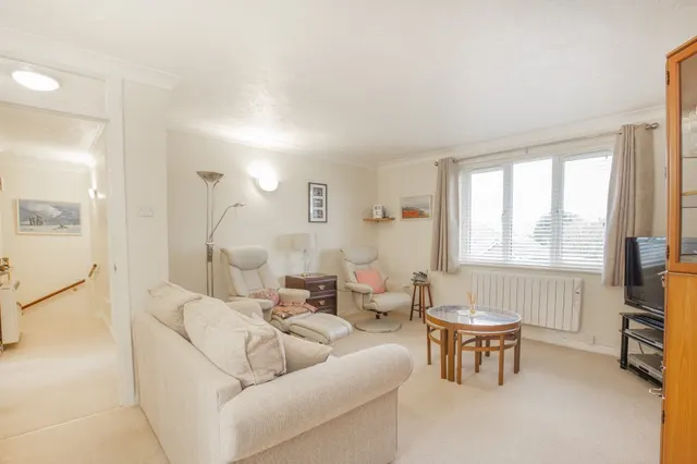 Middleton Court, Wymondham, photo 3