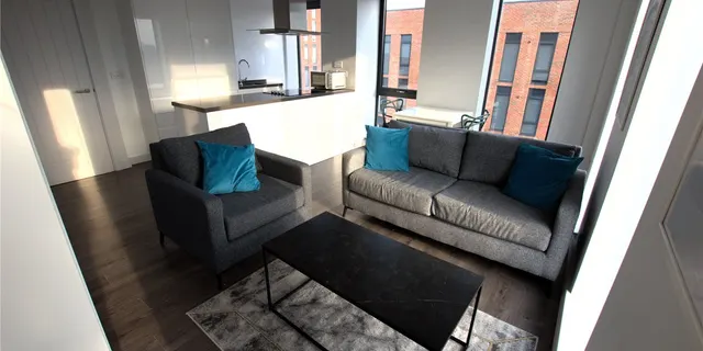 Neptune Place, Liverpool, L8, photo 2