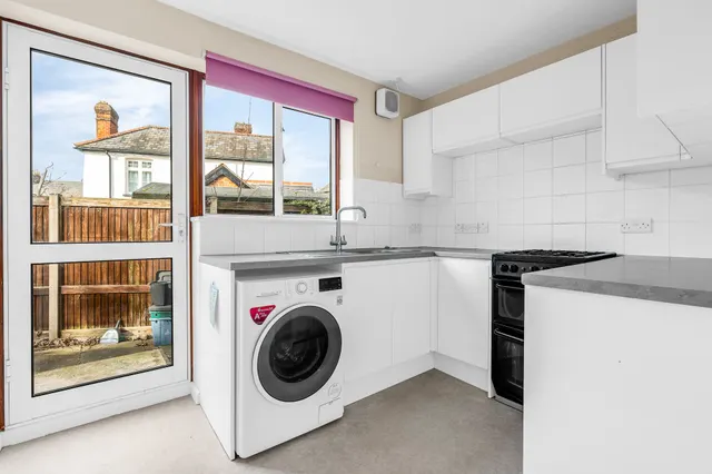 Photo 2 — 2a Cromwell Road, Ware, SG12 7JS