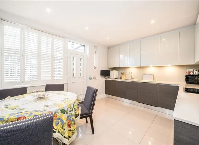 Onslow Square, South Kensington, SW7, photo 3
