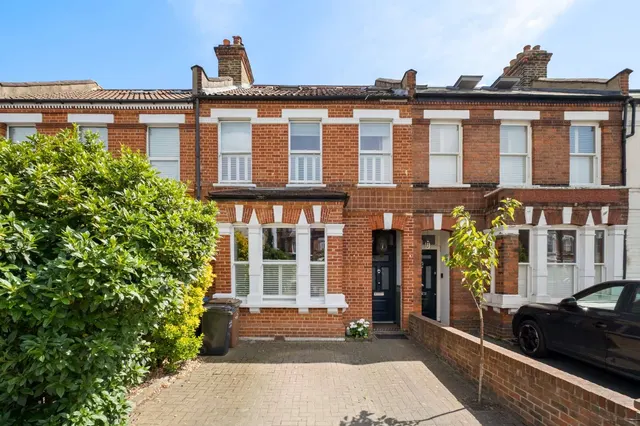 Queens Road, Wimbledon, London, SW19 8NX, photo 1
