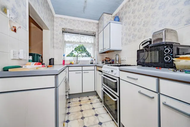 Briar Road, Watford, WD25, photo 3
