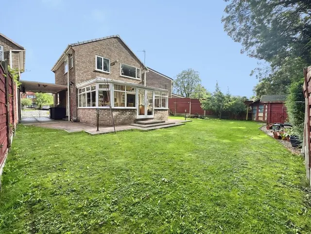 Photo 2 — Windale, Worsley, Salford, M28