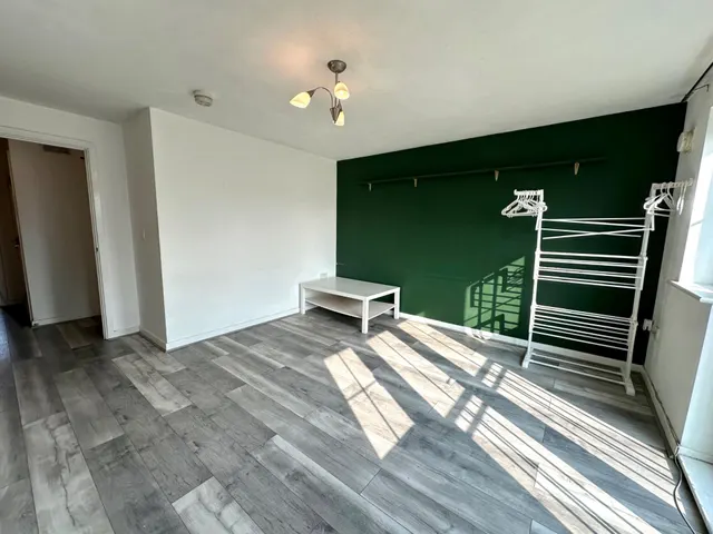 Photo 3 — Squires Grove, New Invention, Willenhall, WV12