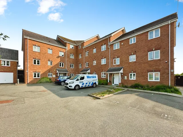 Squires Grove, New Invention, Willenhall, WV12, photo 1