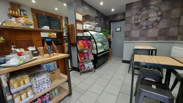 Warple Way, Coffee Shop, photo 1