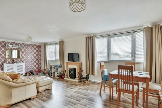 Downland Place, Poole, BH17, photo 3