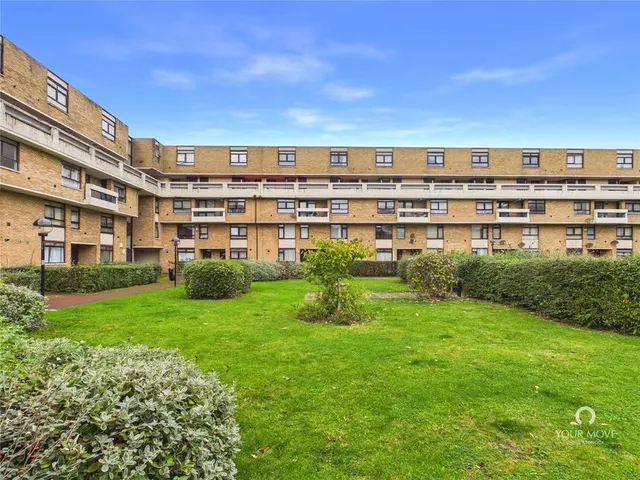 Collingwood Court, Washington, NE37, photo 1