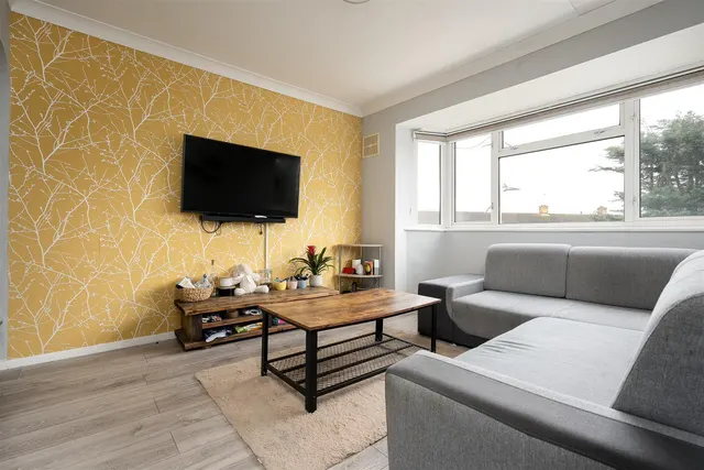 Rutters Close, West Drayton, UB7, photo 3