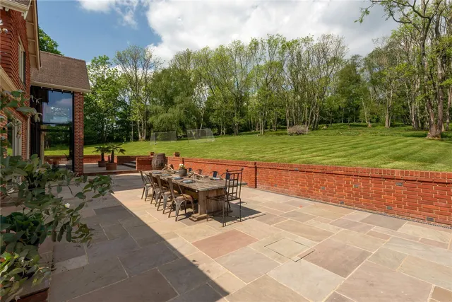 Beare Green Road, Beare Green, RH5, photo 3