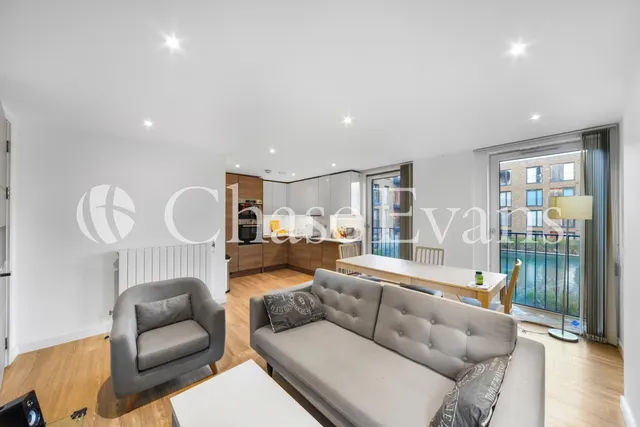 Marine Wharf, Royal Victoria Gardens, Surrey Quays, London, SE16, photo 1