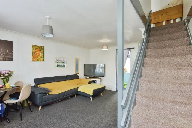 Bramble Avenue, Conniburrow, MK14, photo 2