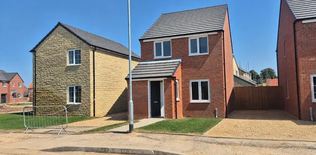 Violet Gardens, Sutterton, BOSTON, photo 1