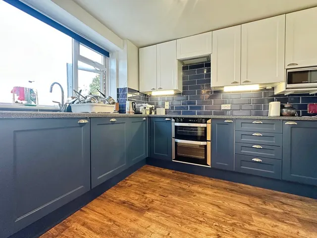 Photo 3 — Elmwood Way, Basingstoke, Hampshire, RG23 8LQ
