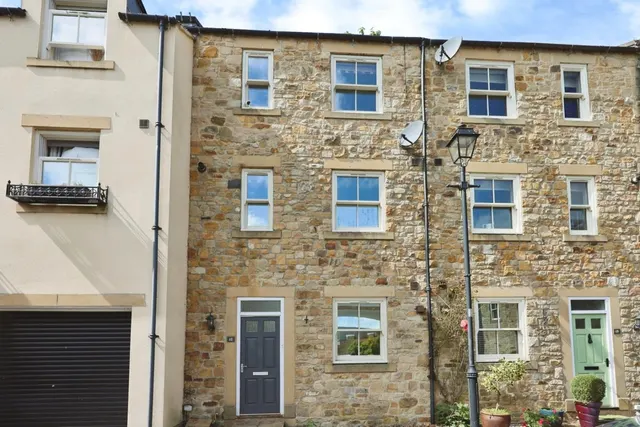 St. Annes Drive, Wolsingham, DL13, photo 1