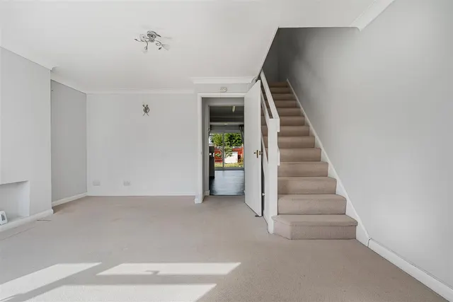 Ross Close, Saffron Walden, CB11, photo 3