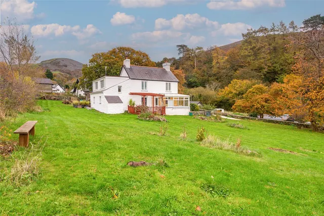 Valley Road, Llanfairfechan, LL33, photo 3