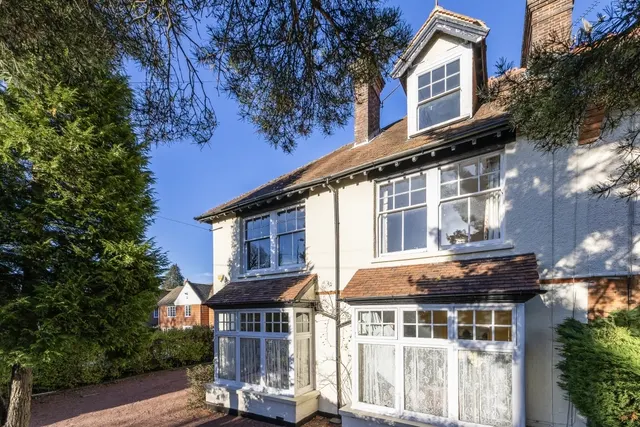 Barnet Lane, Borehamwood, WD6, photo 1