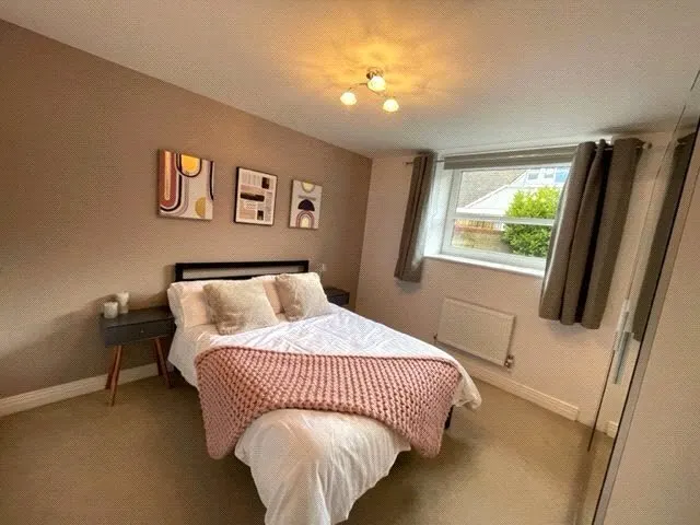 Photo 3 — Skyline House, Swingate, Stevenage, Hertfordshire, SG1