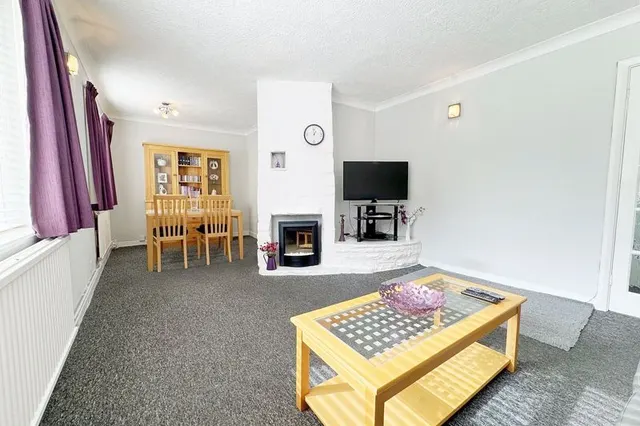 Photo 3 — Denton Drive, Brighton BN1 8LR