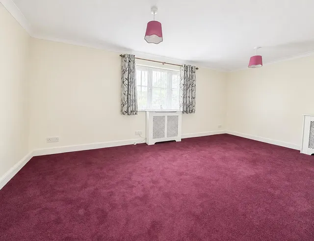 Photo 2 — Beaulieu Lodge, Bexhill-On-Sea, TN39 3AD