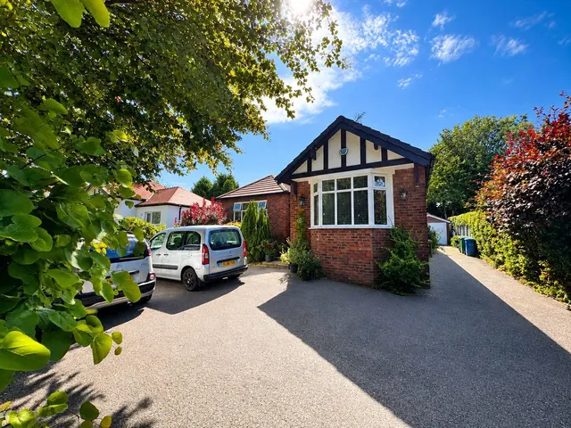 Offerton Road, STOCKPORT, Cheshire, SK7, photo 1