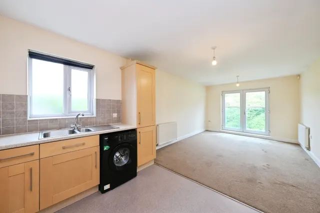 Leatham Avenue, Kimberworth, S61, photo 3