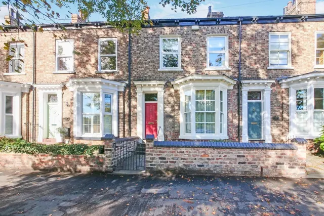 Huntington Road, York, photo 1