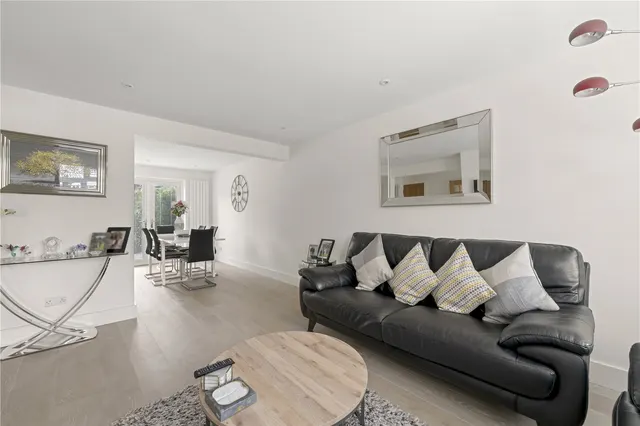 Photo 3 — Saxonbury Avenue, Lower Sunbury, TW16 5EY