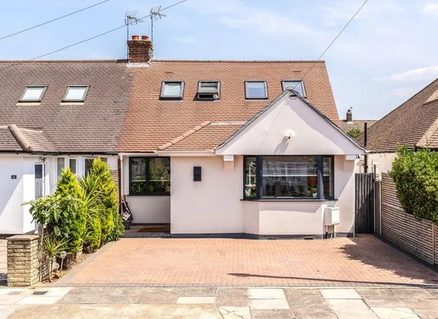 The Ridge, Whitton, TW2, photo 1