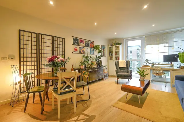 Ottley Drive, London, SE3, photo 2