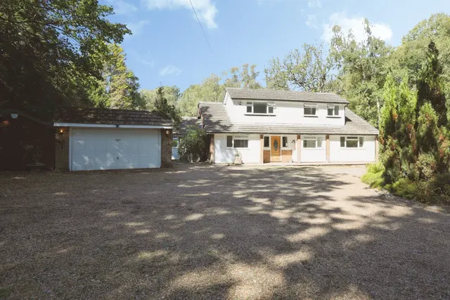 Lake View Road, Felbridge, EAST GRINSTEAD, photo 1