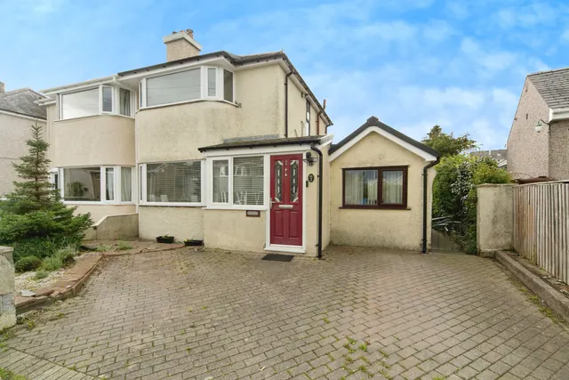 Photo 3 — Pen Y Ffridd Road, Bangor