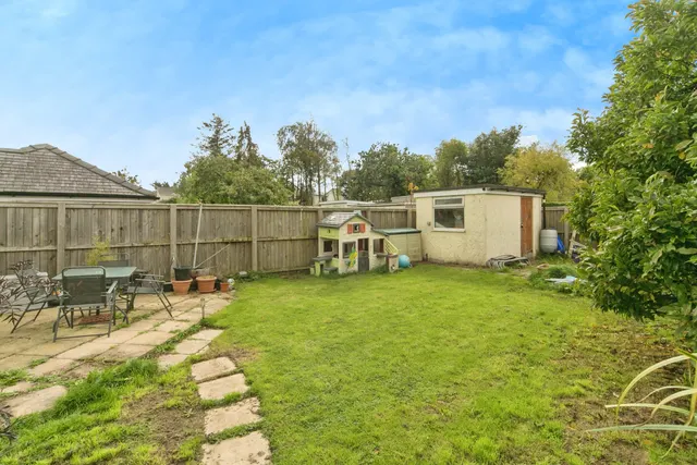 Pen Y Ffridd Road, Bangor, LL57, photo 1