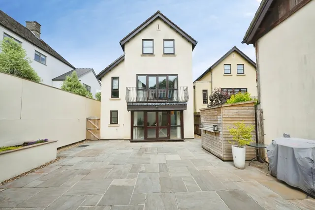 High Street, Oakhill, BA3, photo 1