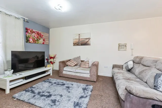 Collingwood Court, Washington, NE37, photo 2