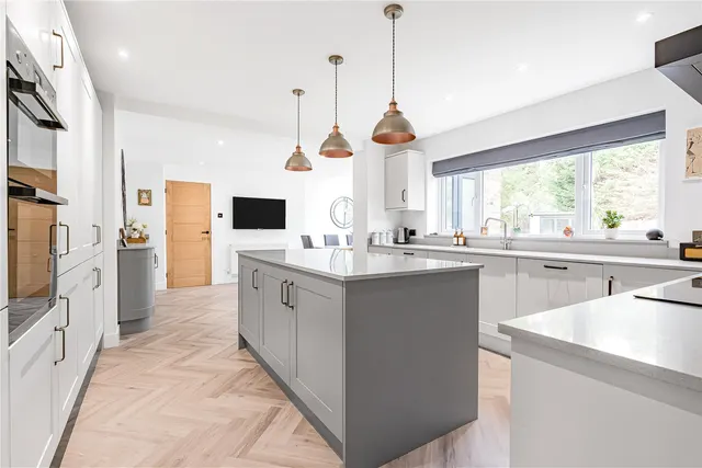 Walkers Ridge, Camberley, GU15, photo 3